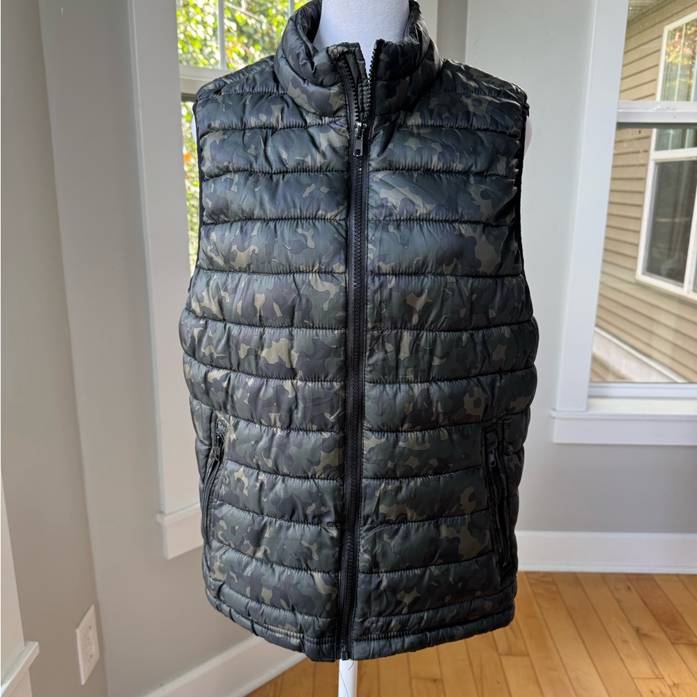 Prince & Fox Green Black Camouflage Puffer Vest Size Small